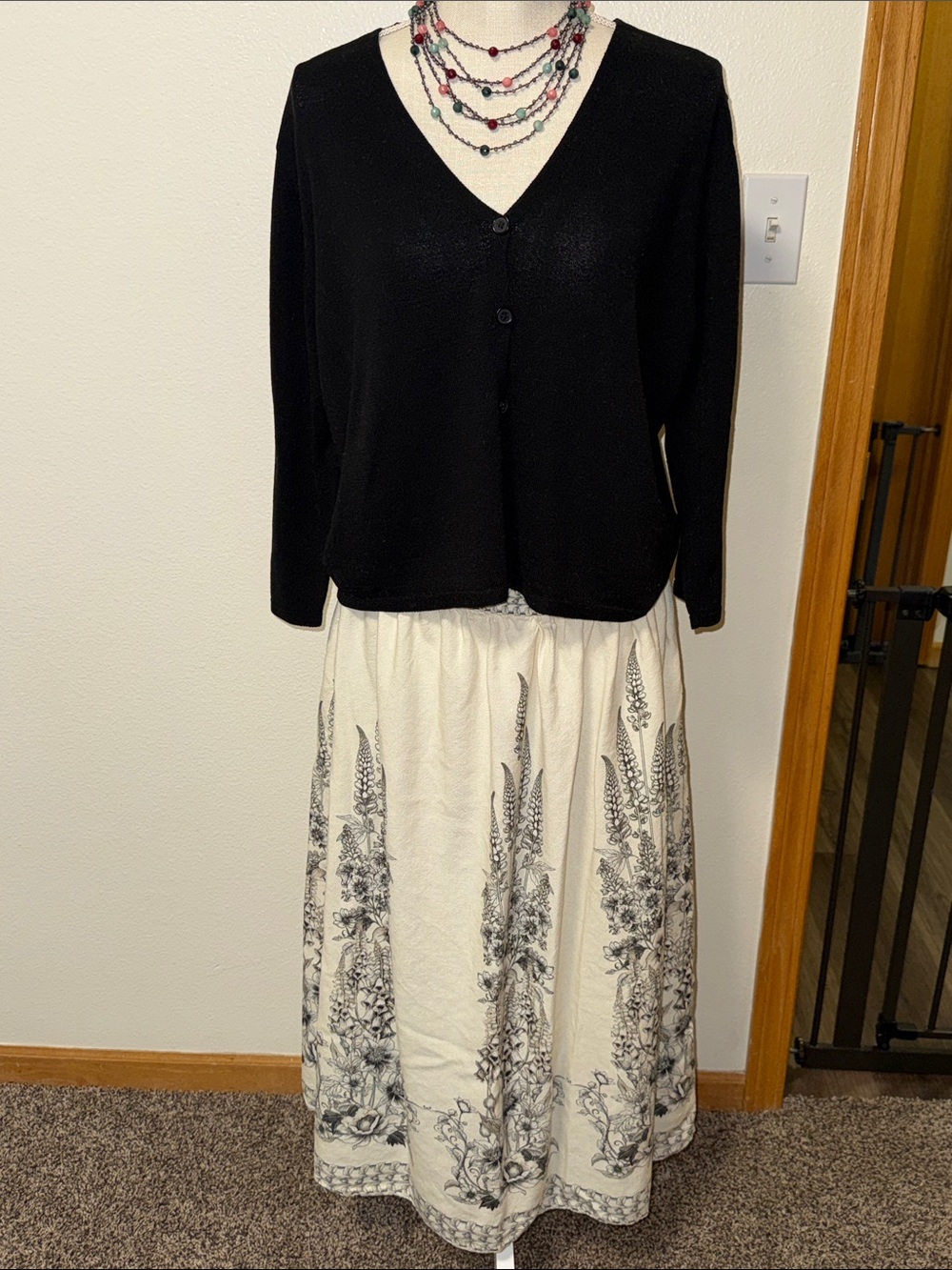 Max Studio London Skirt & Sweater Set size XL